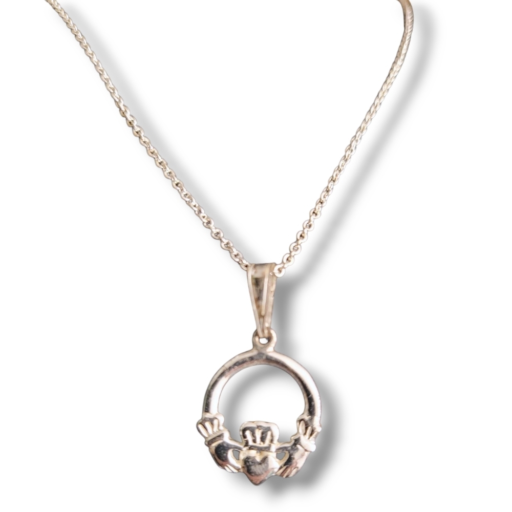 Sterling Silver Irish Claddagh Pendant Necklace